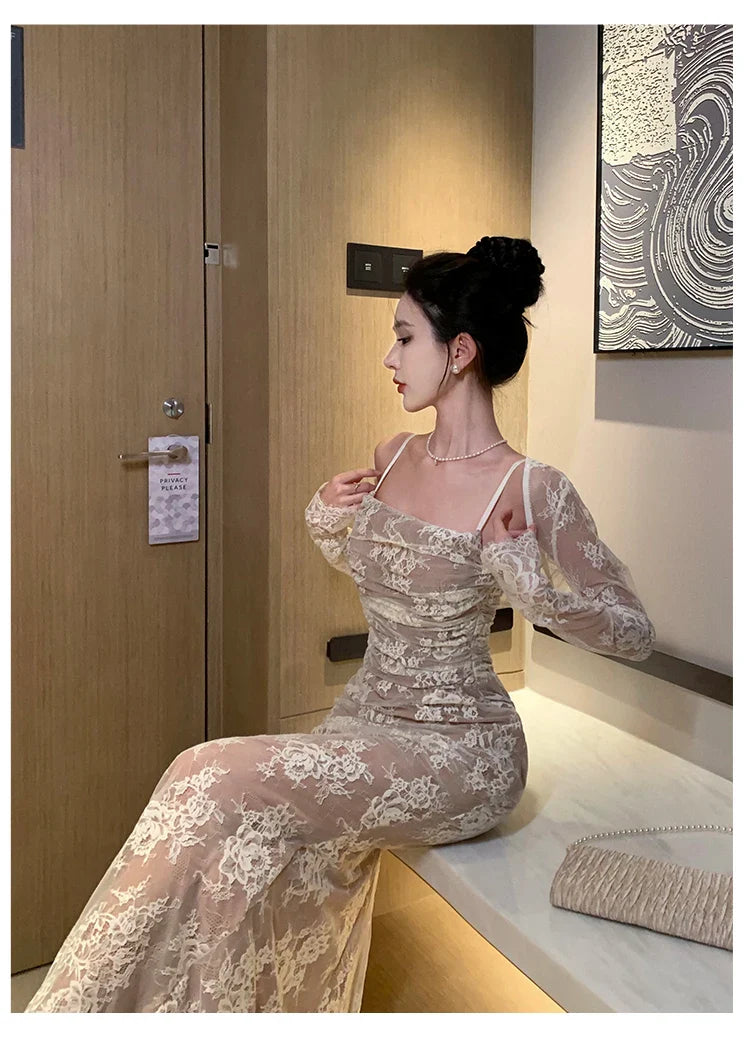 Elegant Mermaid Bandage Dress With White Lace For Wedding