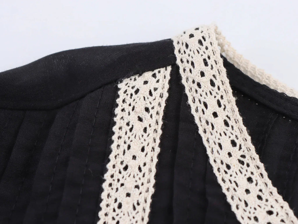 Women's Contrasting Color Embroidered Shirt with Round Neck Puff Sleeves and Loose Hem Casual Chic Top for Spring and Summer