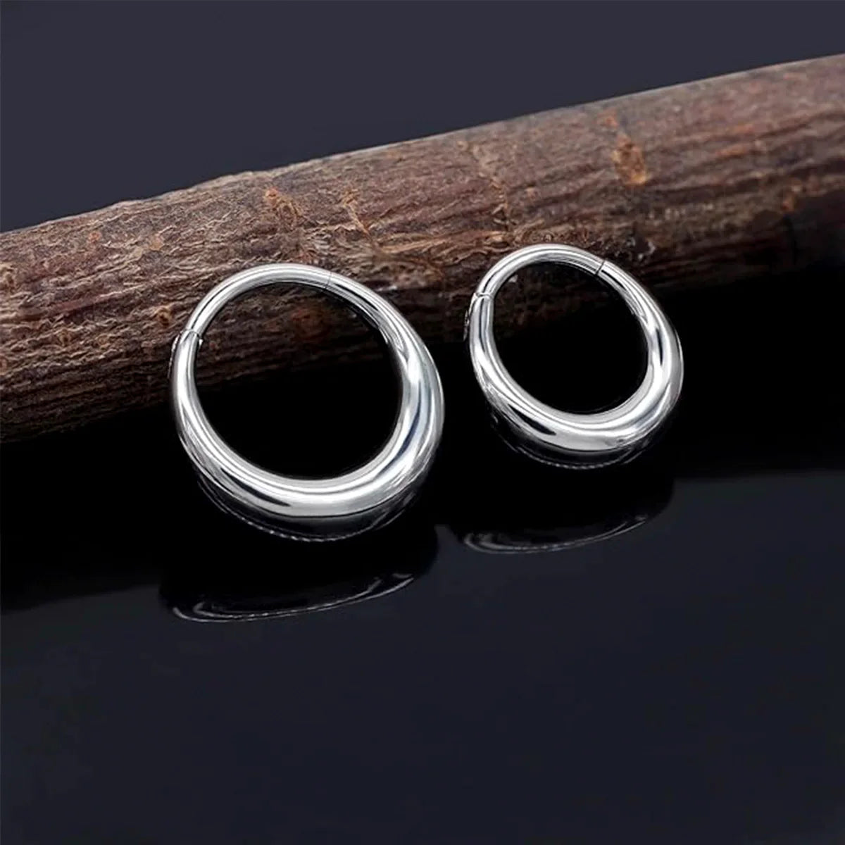 316L Stainless Steel Smooth Hoop Nose Ring Piercing Clicker Water Drop Septum Ring for Women and Men
