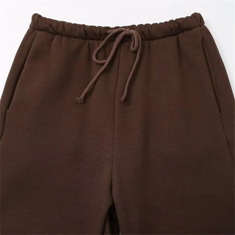 Fashionable Women's Casual Sportswear Jacket and Wide Leg Pants Set with Zipper Decoration