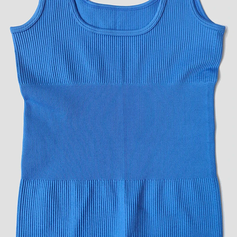 Seamless High Stretch Yoga Jumpsuit for Women Lightweight Breathable Fitness Activewear with Contouring Design and Moisture Wicking Fabric