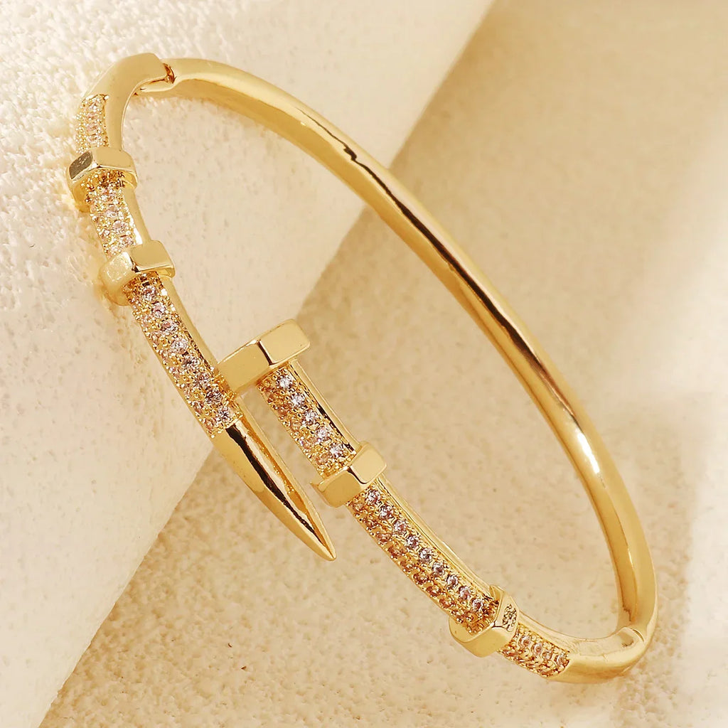 Trendy Zircon Screw Bracelet for Women - Elegant Everyday Jewelry and Festive Gift