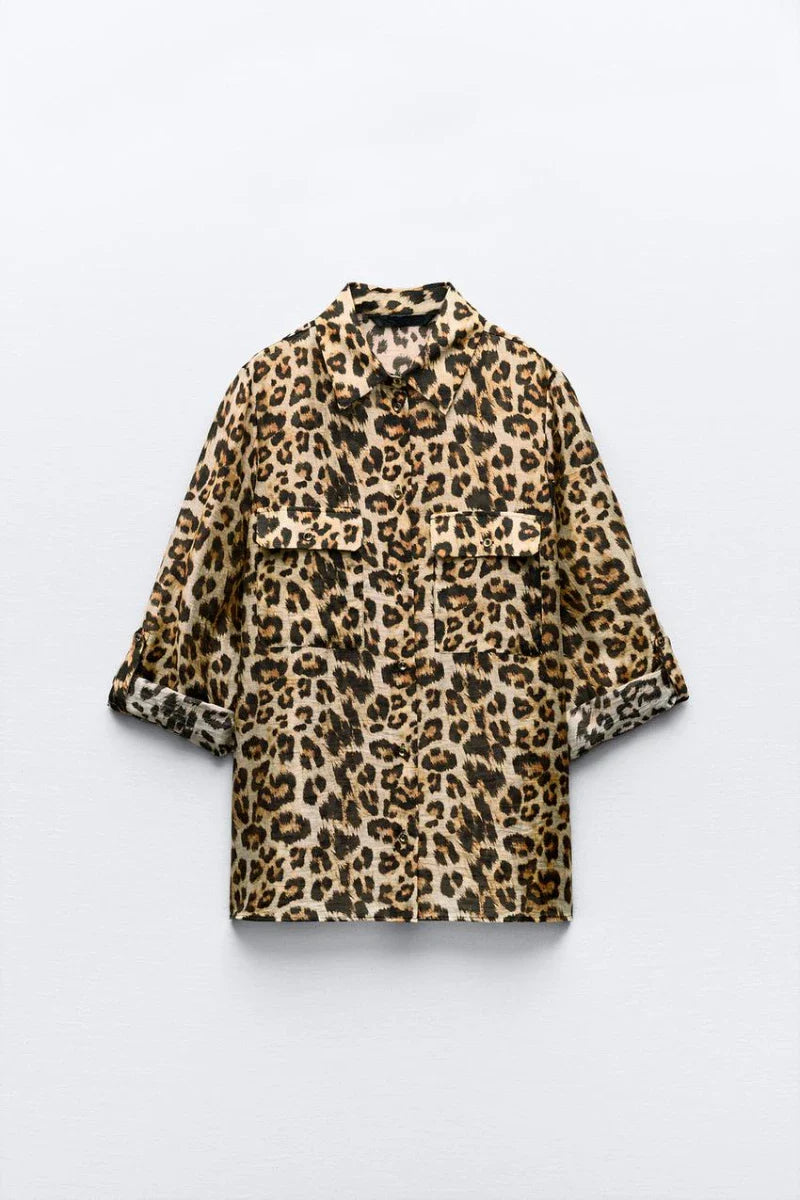 Women's Leopard Print Button-Down Shirt with Lapel Collar Long Sleeves and Front Pockets Stylish Animal Print Blouse Top for Fall Fashion