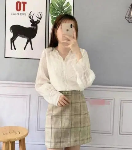 French Embroidery Flower Lace V Neck Linen Blouse Long Sleeve Loose Fit Elegant Sunscreen Shirt for Women Autumn Casual Top