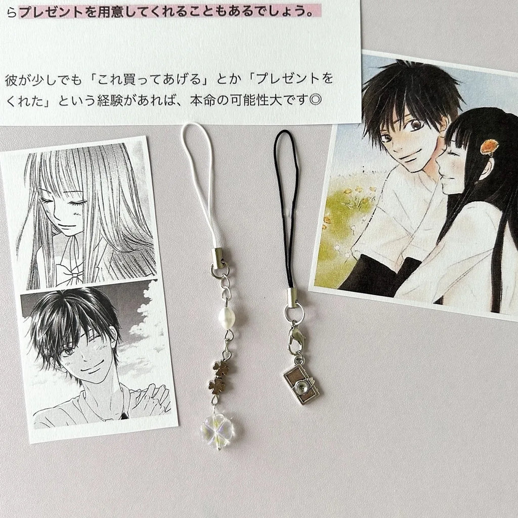 Kuronuma Sawako and Kazehaya Shouta Cosplay Keychain Kimi Ni Todoke Flower Pendant Phone Chain