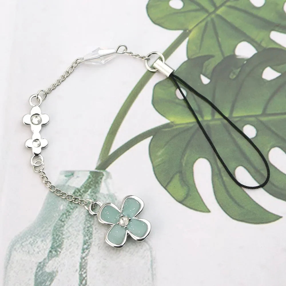 Kuronuma Sawako and Kazehaya Shouta Cosplay Keychain Kimi Ni Todoke Flower Pendant Phone Chain