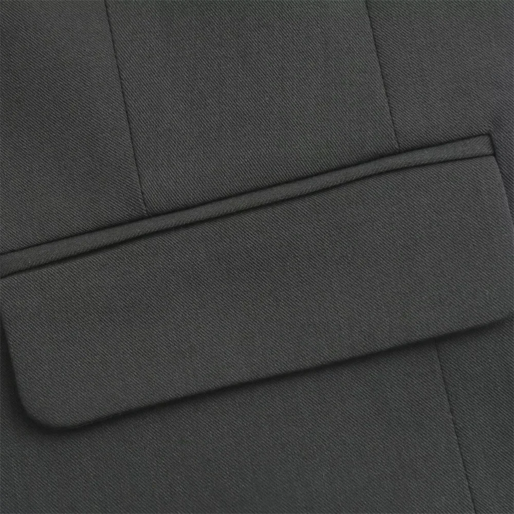 Fashionable Women's Slim Fit Vest and High Waisted Pleated Pants Set for Versatile Commuting Style