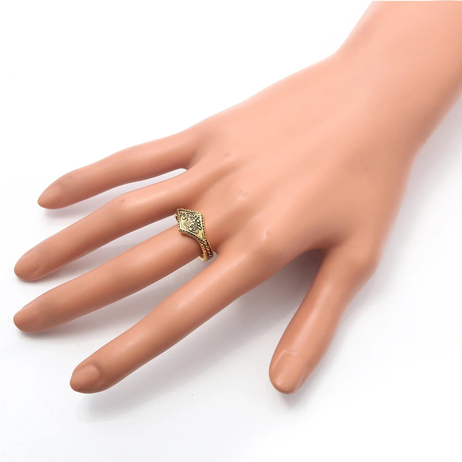 Dark Souls Adjustable Gemstone Ring Chrysanthemum Design for Cosplay Jewelry Accessories