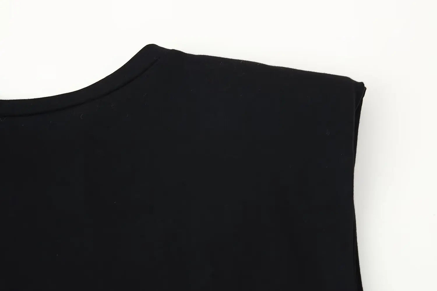 High Waist Pleated Dress With Belt Round Neck Sleeveless