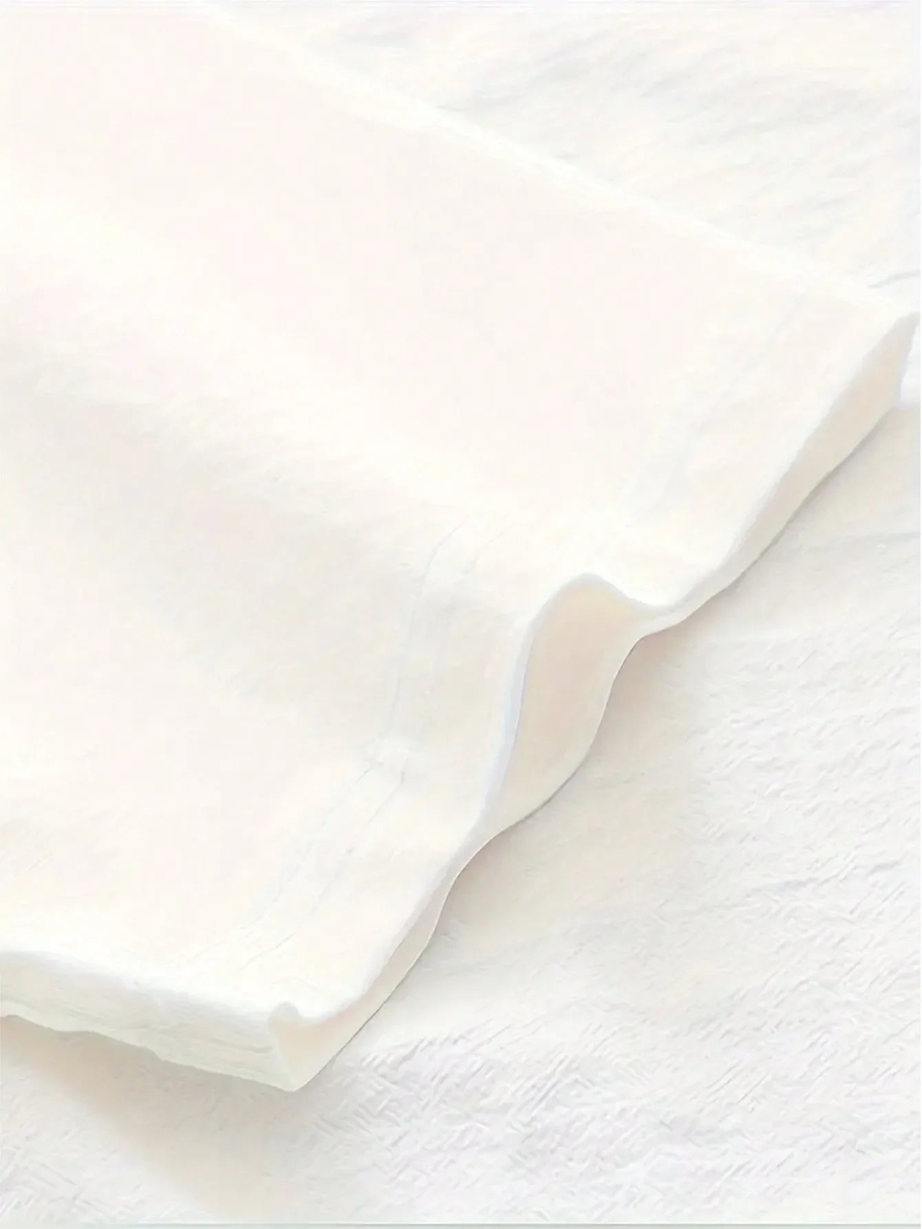 Ladies Blue Heart Patchwork Printed Short Sleeve T-Shirt for Casual Spring and Summer Wear