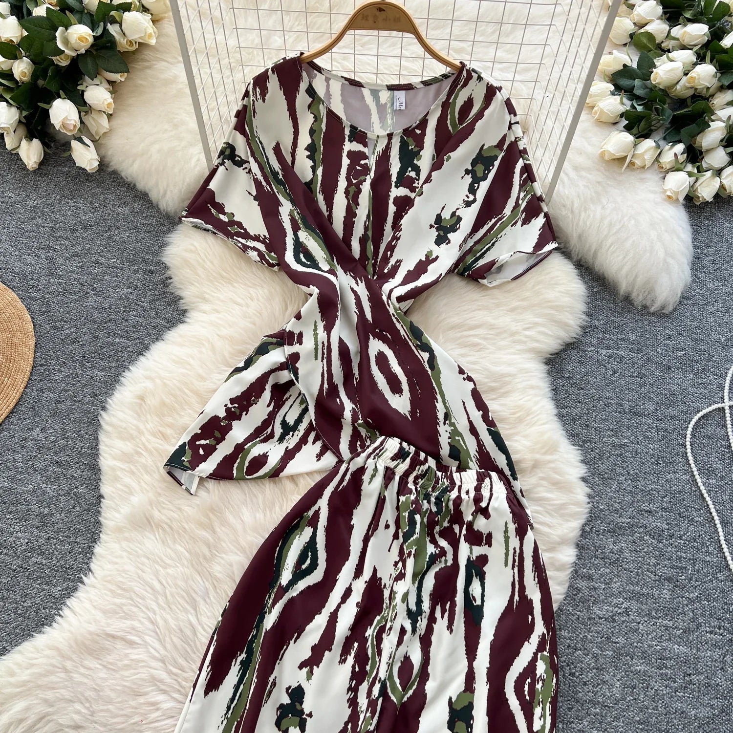 Printed Women Summer Fashion Two Piece Set with Short Sleeve Top and Wide Leg Long Pants for Casual Streetwear Outfits