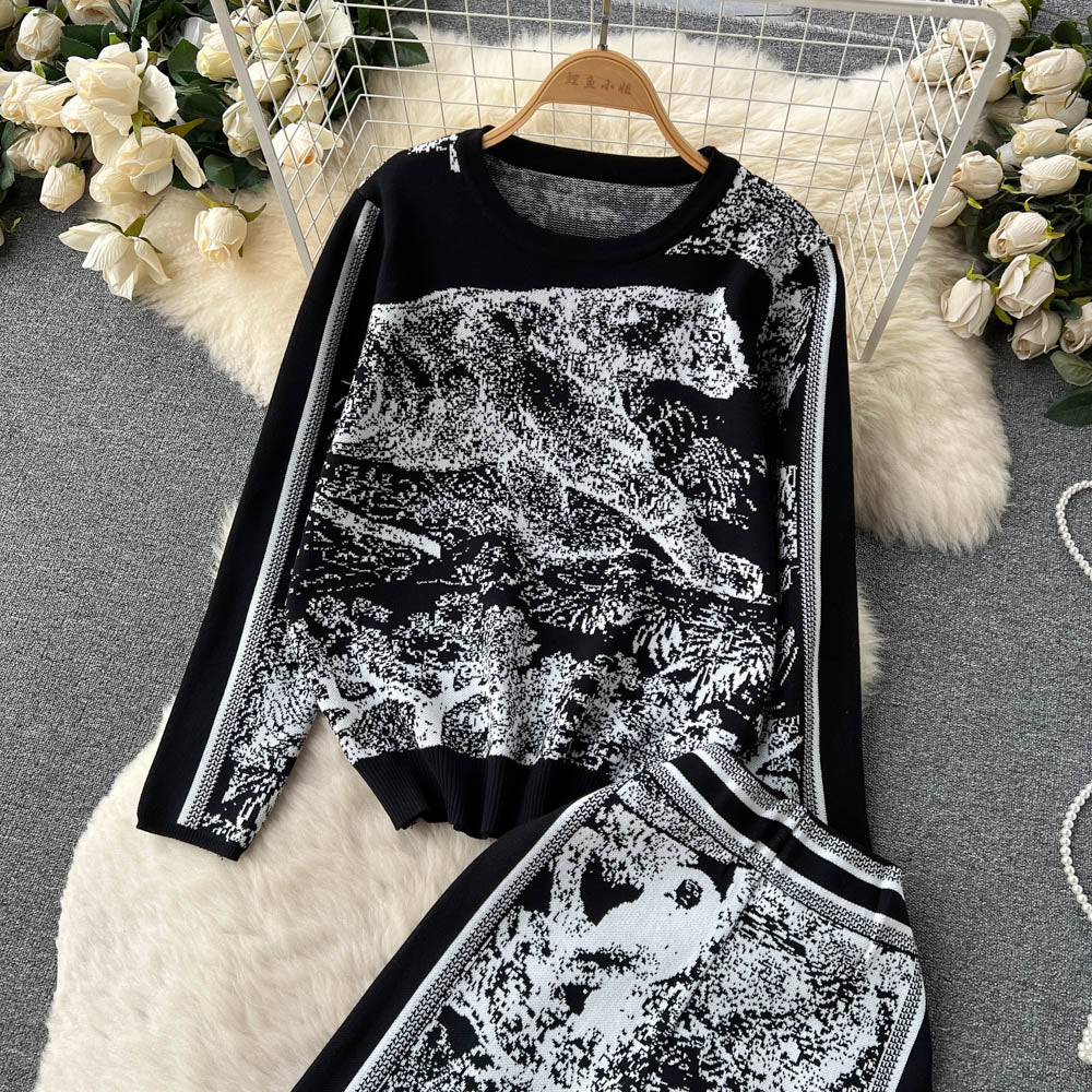Casual Women Two Piece Knitted Tracksuit Set with Elegant Sweater and Pants for Winter Comfort