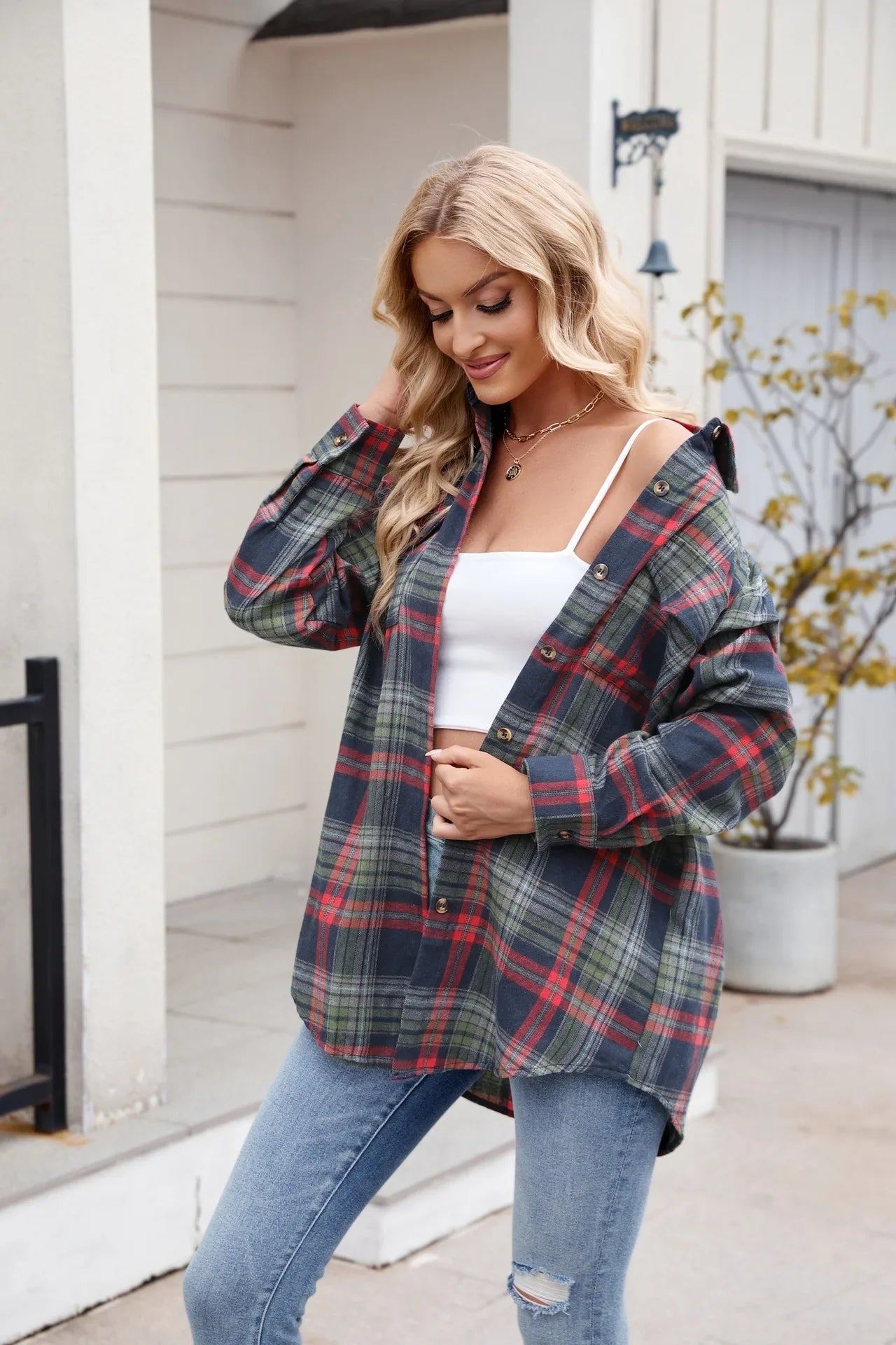 Women Plaid Button Up Shirt Loose Fit Warm Long Sleeve Casual Blouse with Pockets Autumn Winter Checkered Top Preppy Y2K Harajuku Style