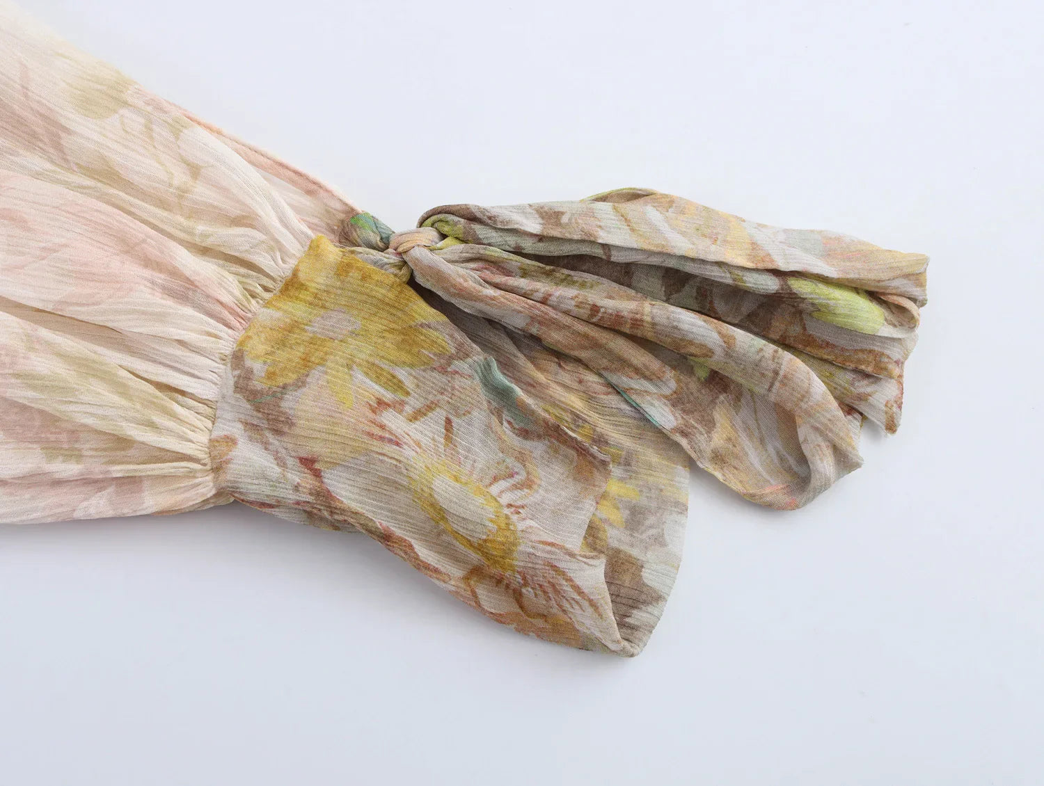 Loose Printed Blouse for Women with Pleated V-Neck Lantern Sleeves Single-Breasted Casual Pullover Shirt Chic Lightweight Spring Summer Top