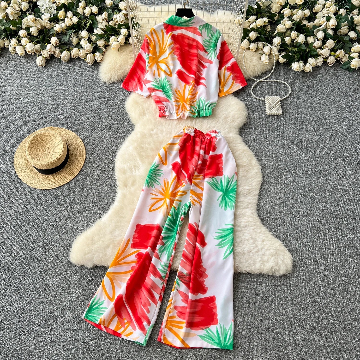 Summer Fashion Print Two Piece Set for Women with Loose Short Sleeve Tops and Elastic Waist Wide Leg Cropped Pants