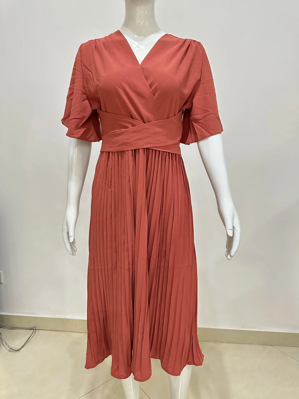 Summer V-Neck Pleated Dress With Lace Up Waist Long Skirt