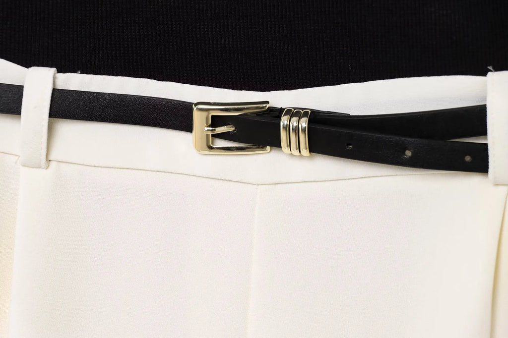 Slim Fit Sleeveless Jumpsuit with Belt Stylish Short Romper for Versatile Fashion Looks