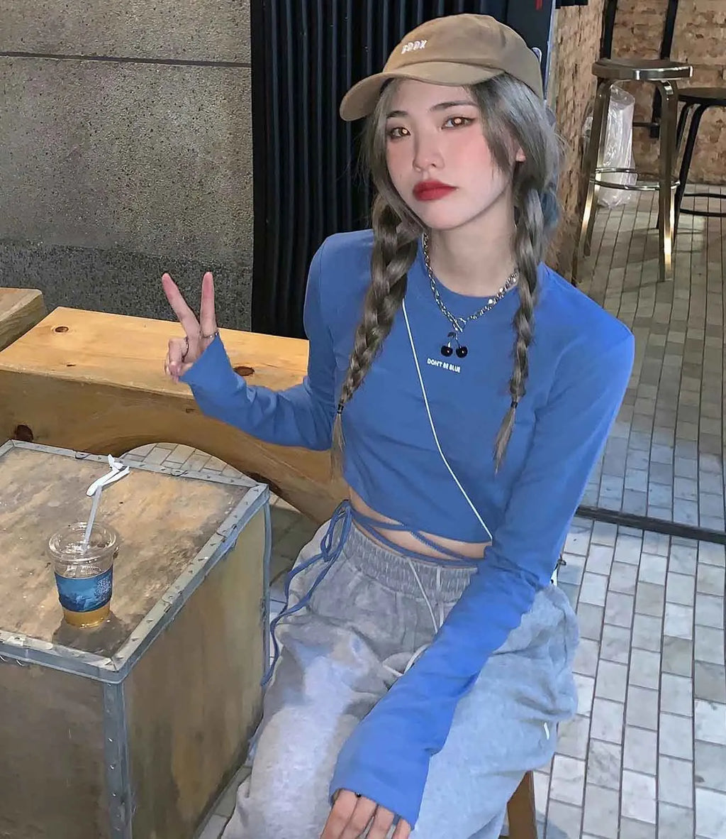 Long Sleeve Women's Crop Top Stylish Bandage Design for Spring Fashion