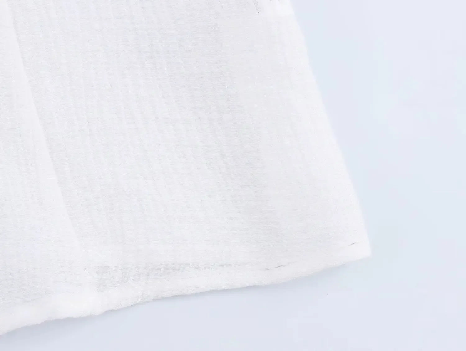 Women's Embroidered V-Neck Long Sleeve Shirt Single-Breasted Loose Hem Casual Chic Top for Spring and Summer