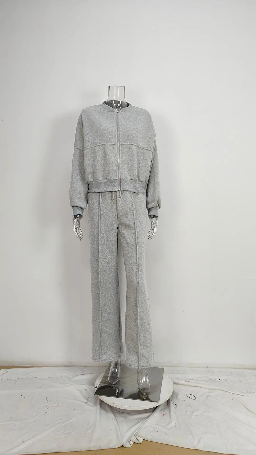 Women's Fleece-Lined Tracksuit Set with Hoodie and Casual Pants for Winter Comfort and Style