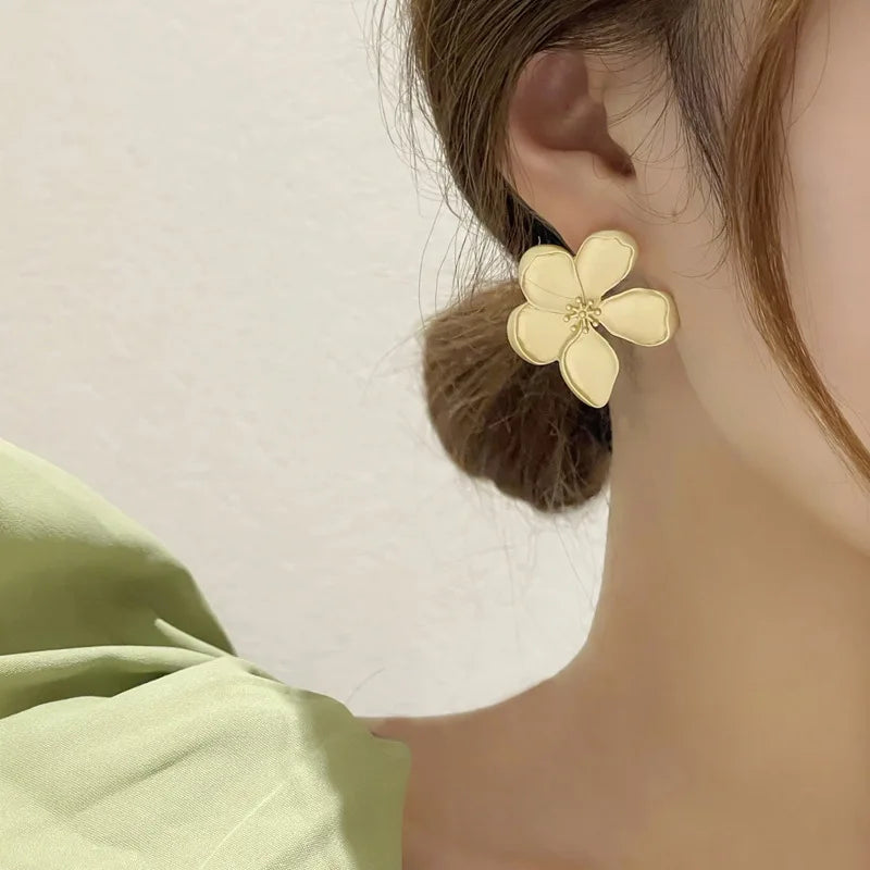 Gold Color Matte Texture Metal Flower Retro Earrings for Women Fashion Party Jewelry Gifts