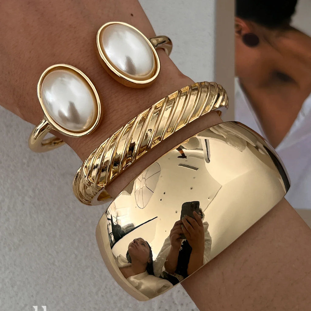 Chunky Heavy Metal Cuff Bangles for Women and Men in Gold and Silver Color