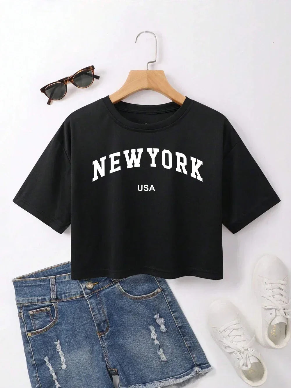 Casual Women's Printed T-Shirt with Loose Fit and Round Neck Design