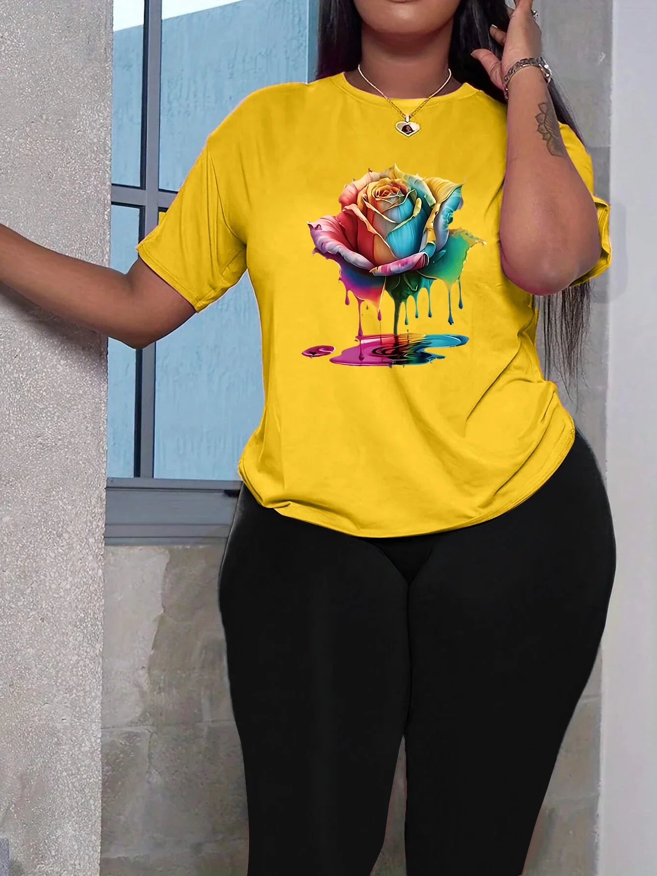 Colorful Floral Print Women T Shirt and Capri Leggings Two Piece Set for Casual Wear