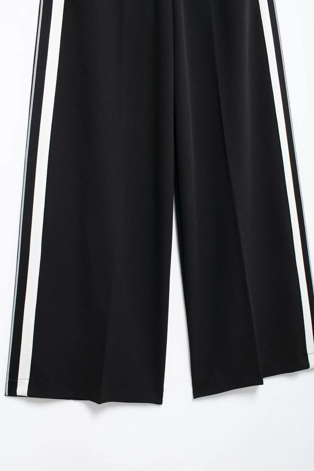 Women Casual Sports Suit with Side Stripe Long Sleeve Zipper Jacket and Wide Leg Pants