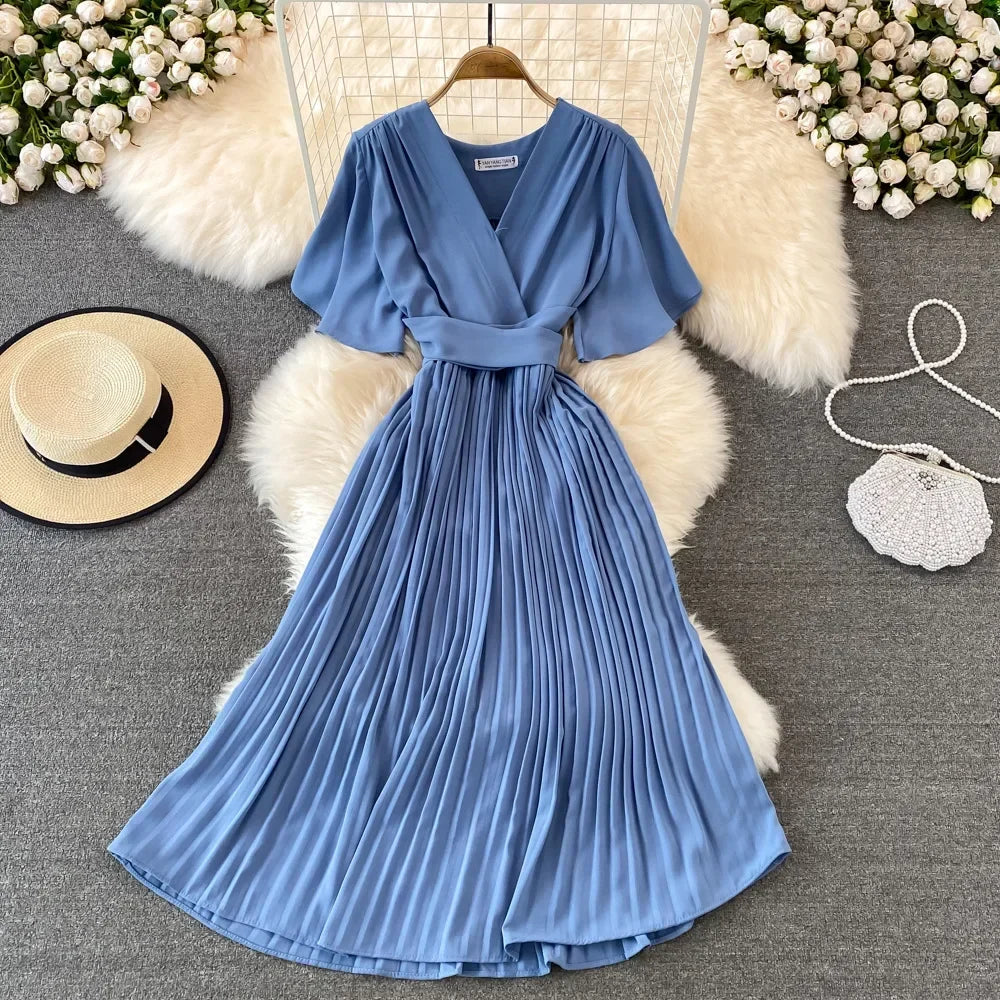 Summer V-Neck Pleated Dress With Lace Up Waist Long Skirt