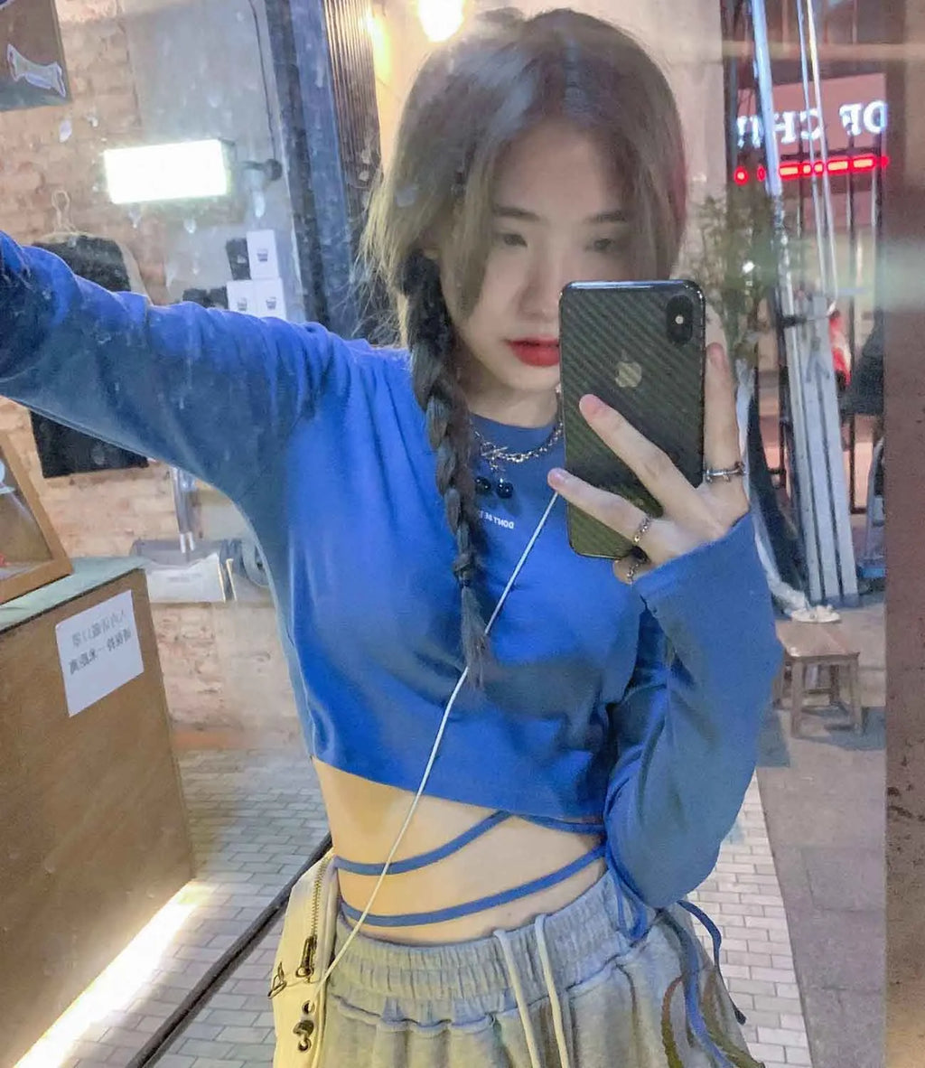 Long Sleeve Women's Crop Top Stylish Bandage Design for Spring Fashion