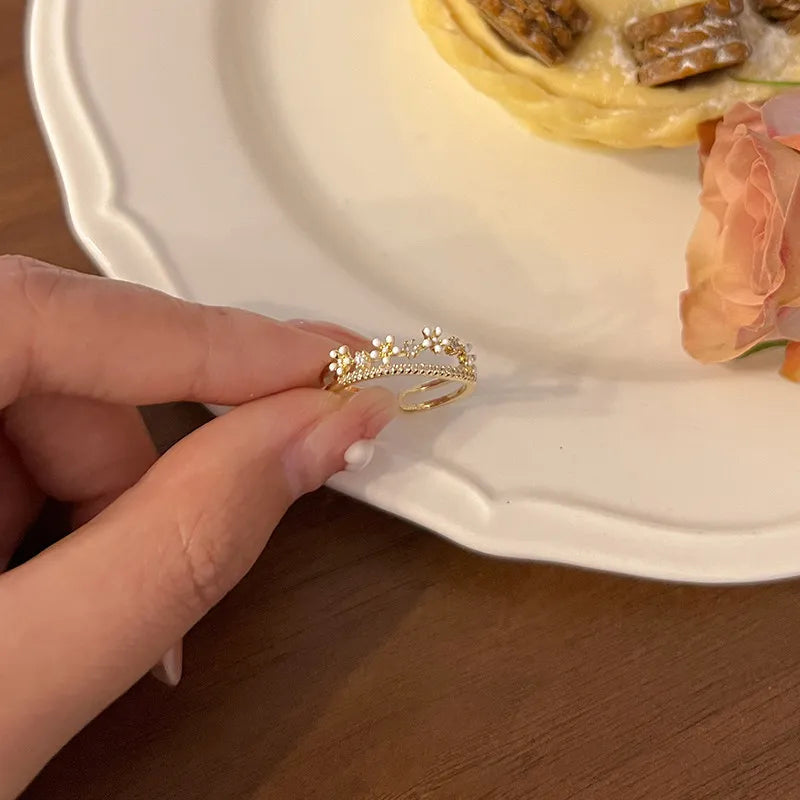 Adjustable Zircon Flower Opening Rings for Women with Cubic Zirconia Cherry Blossom and Tulip Design Wedding Jewelry