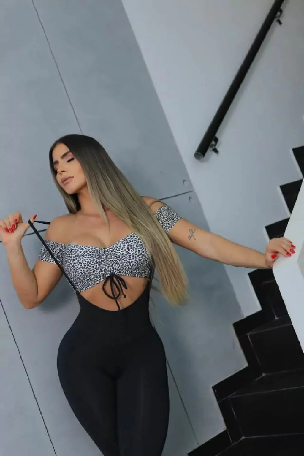 Seamless Sleeveless Jumpsuit for Women Workout One Piece Yoga Rompers High Stretch Exercise Apparel