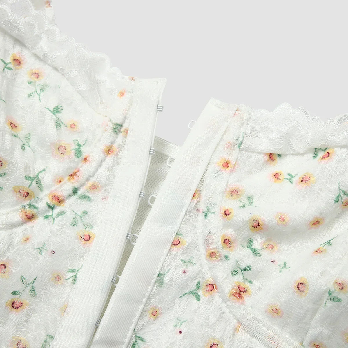 Sexy Lace Embroidered Hollow Out Short Sleeve Bodycon Blouse with Backless Design and Printed Puff Sleeves Slim Fit Crop Top