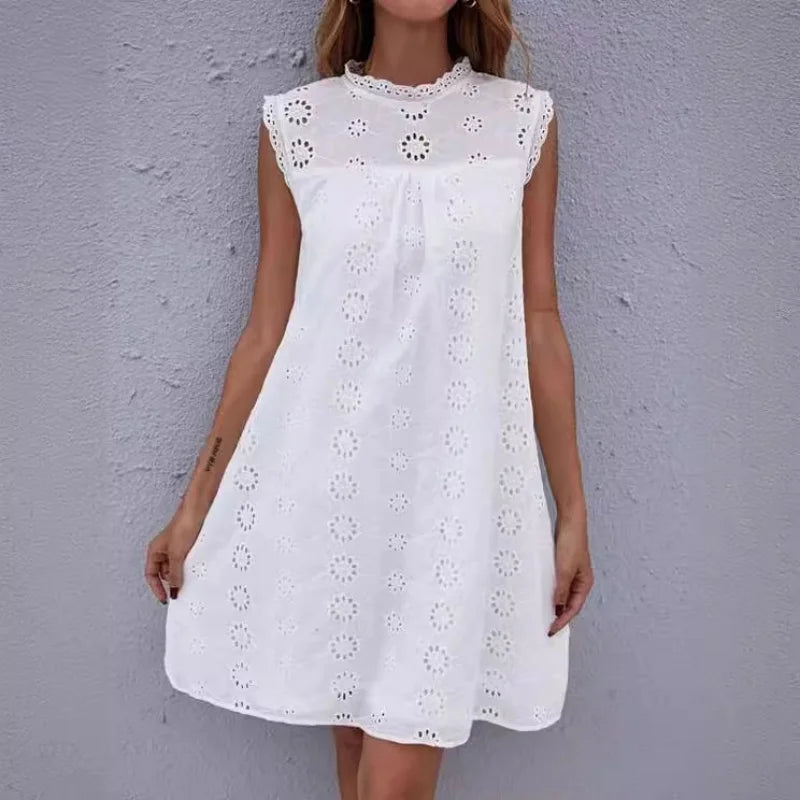 Sleeveless White Lace Dress For Summer Beach Vacation