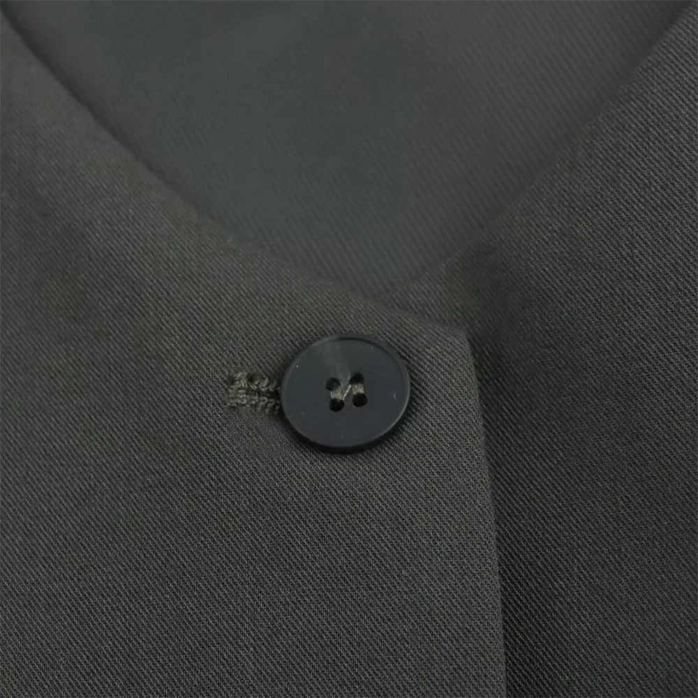 Fashionable Women's Slim Fit Vest and High Waisted Pleated Pants Set for Versatile Commuting Style