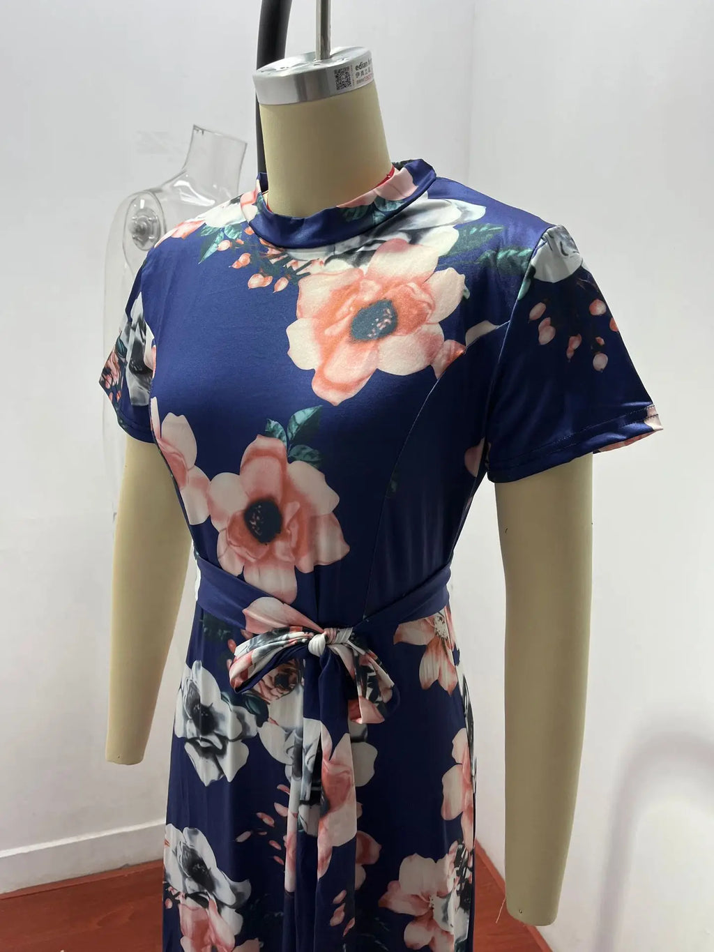 Floral Print Short Sleeve Dress With Large Hem For Women