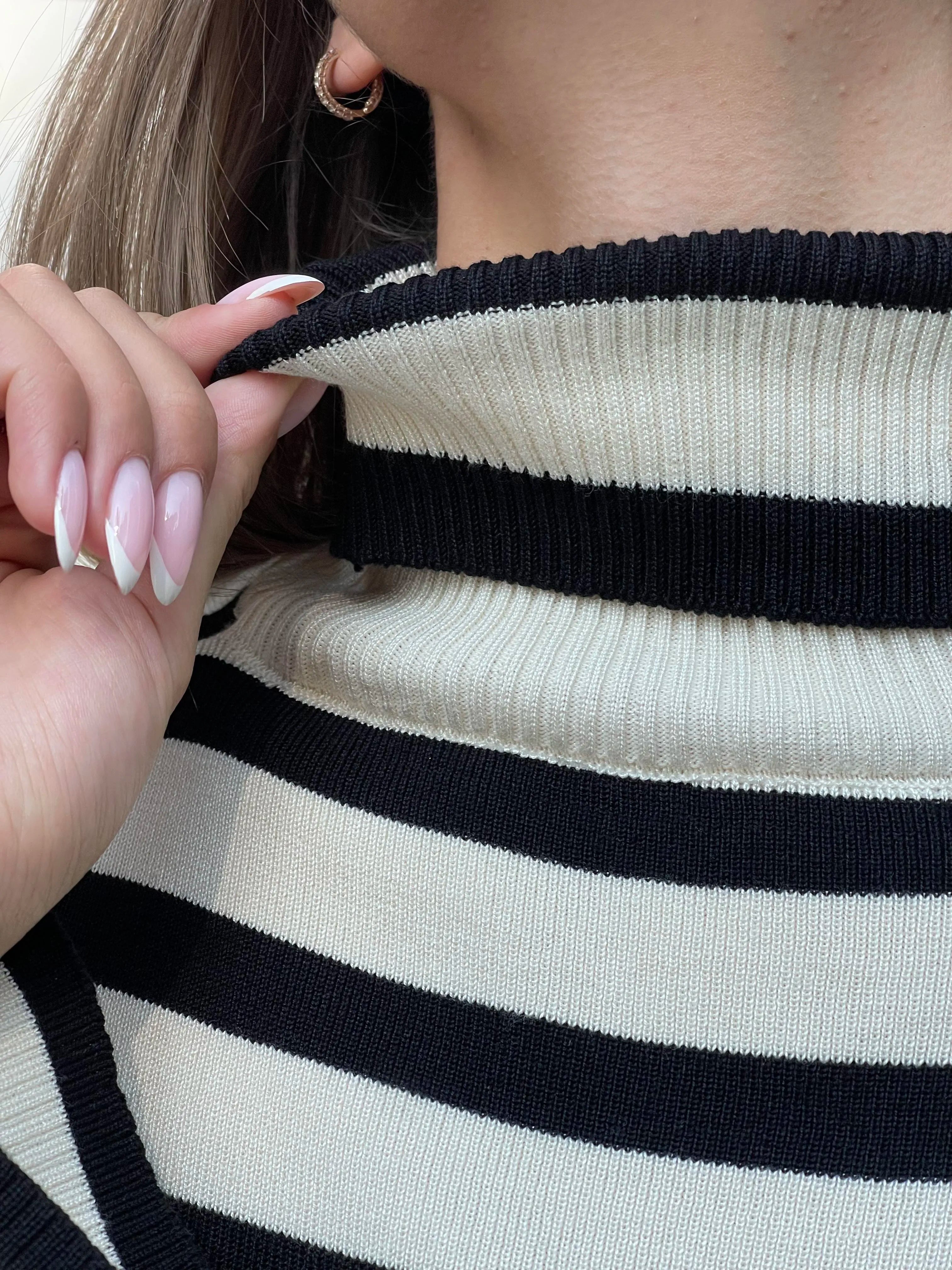 Cozy Winter Oversized Stripe Knit Two-Piece Sweater Set with Warm Turtleneck Pullover and Long Sleeve Casual Autumn Lounge Wear