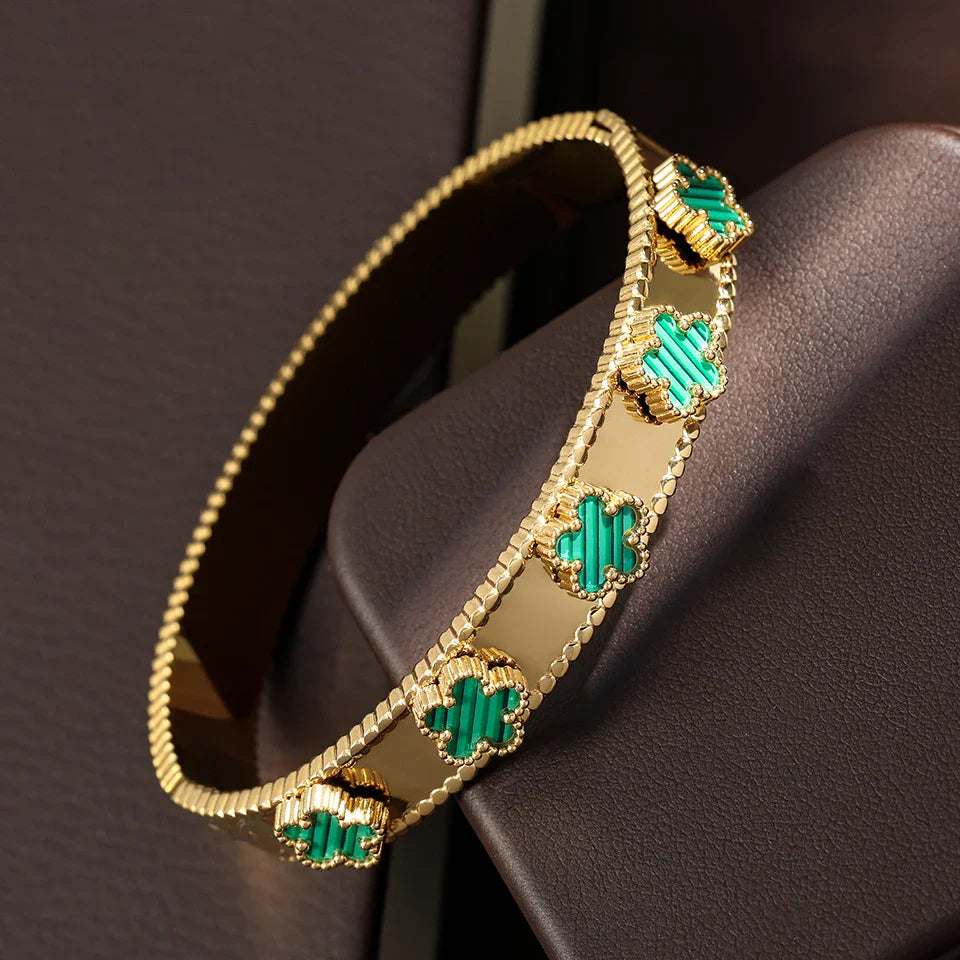 Minimalist 18K Gold Plated Flower Bracelet for Women with Plum Blossom Design and Cuban Chain for Daily Wear Jewelry Gift