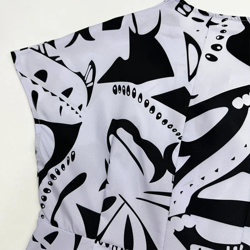 Women Long Printed V Neck Pleated Dress With Slit