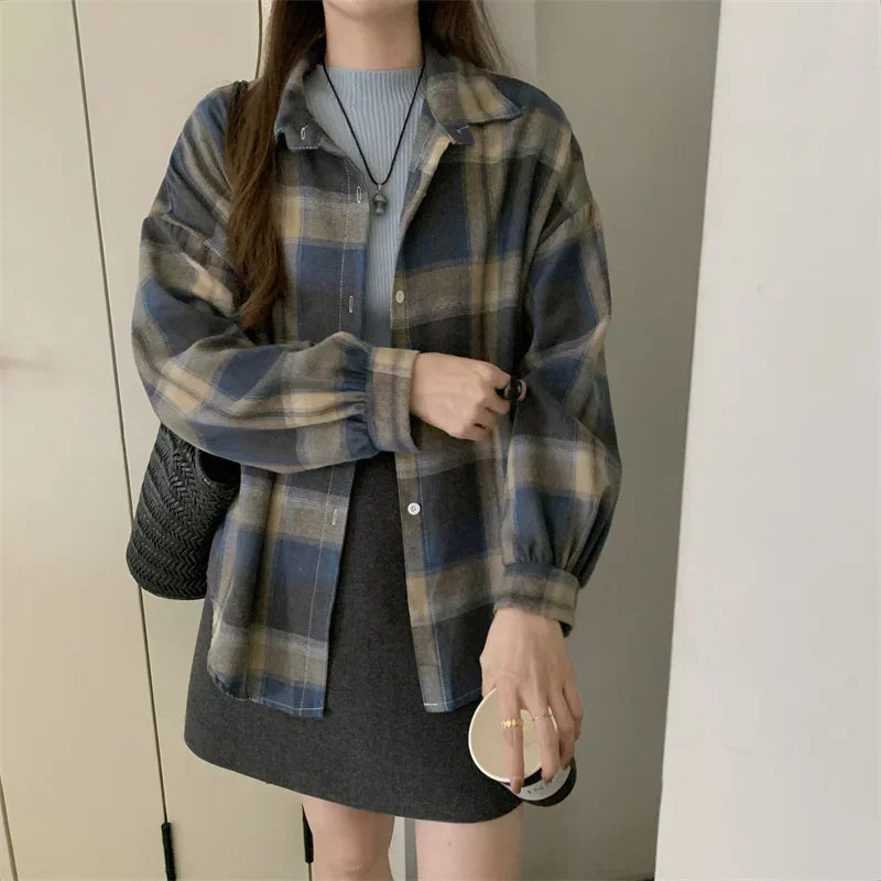 Oversized Button-Up Plaid Flannel Shirt for Women Casual Checkered Blouse Boyfriend Style Loose Fit Teen Girl Top