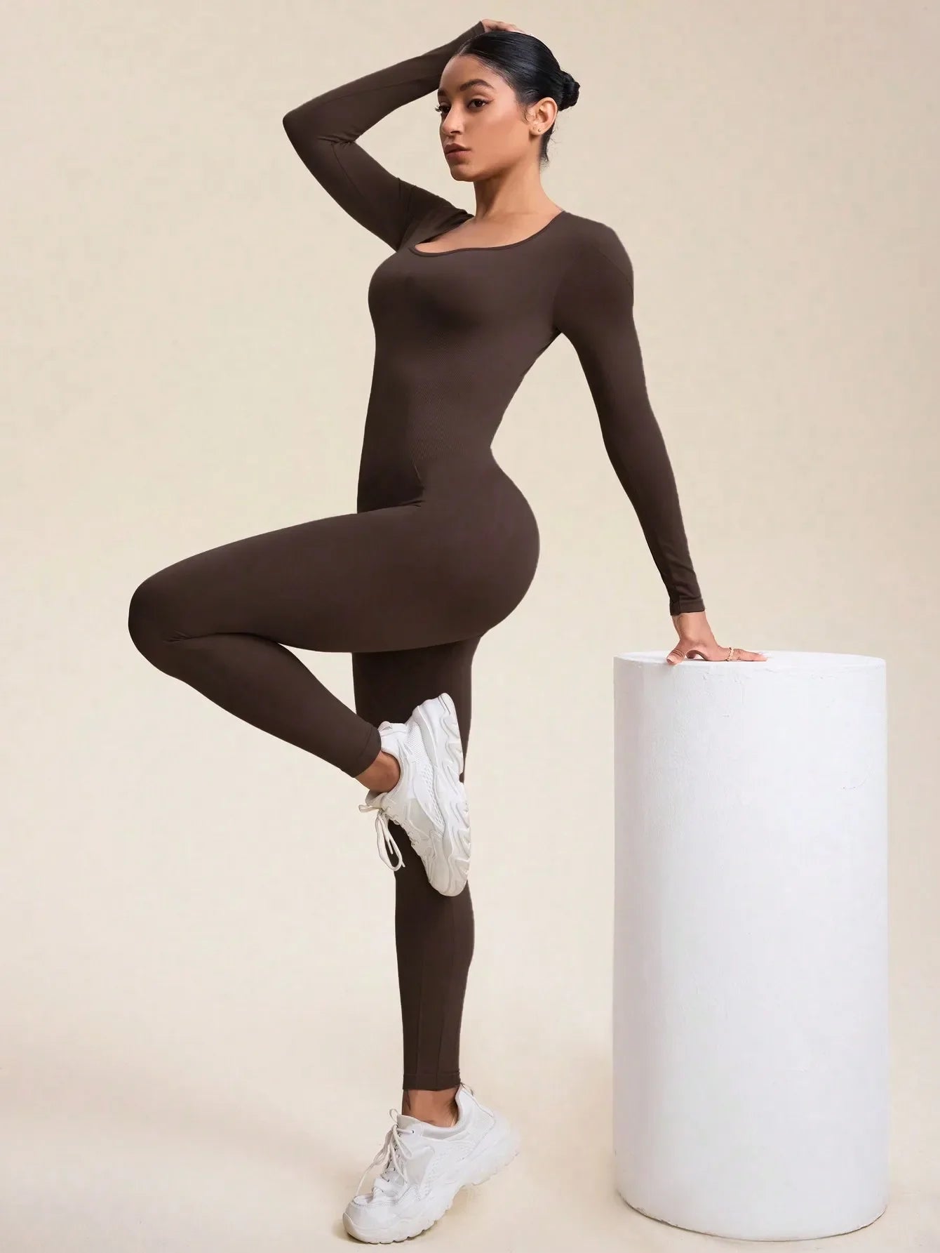 Women Long Sleeve Sexy Backless Bodycon Jumpsuit Romper with Scrunch Butt V Back Workout Playsuit Bodysuit