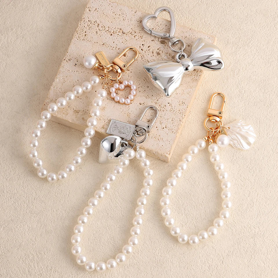 White Bowknot Heart Keychain for Women Sweet Charm Pearl Bow Backpack Key Ring Handmade Jewelry Ornament