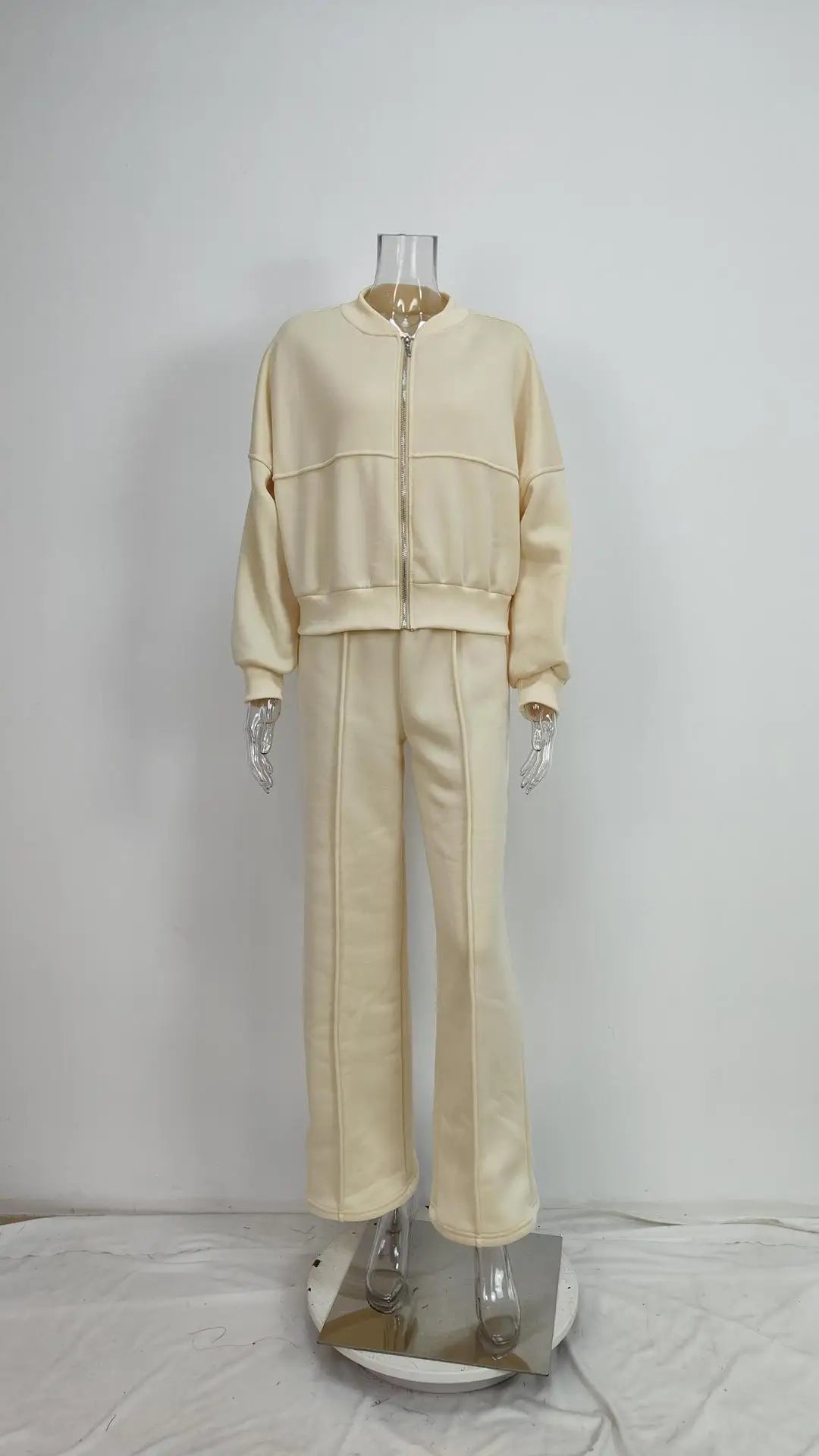 Women's Fleece-Lined Tracksuit Set with Hoodie and Casual Pants for Winter Comfort and Style