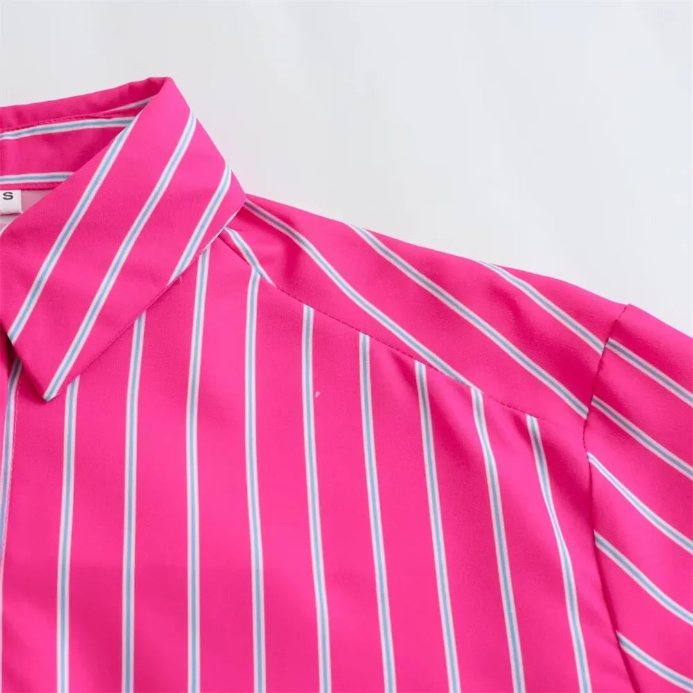 Women's Casual Loose Stripe Shirt with Versatile Patch Bag Decoration Stylish Simple Fashion Top for Everyday Wear