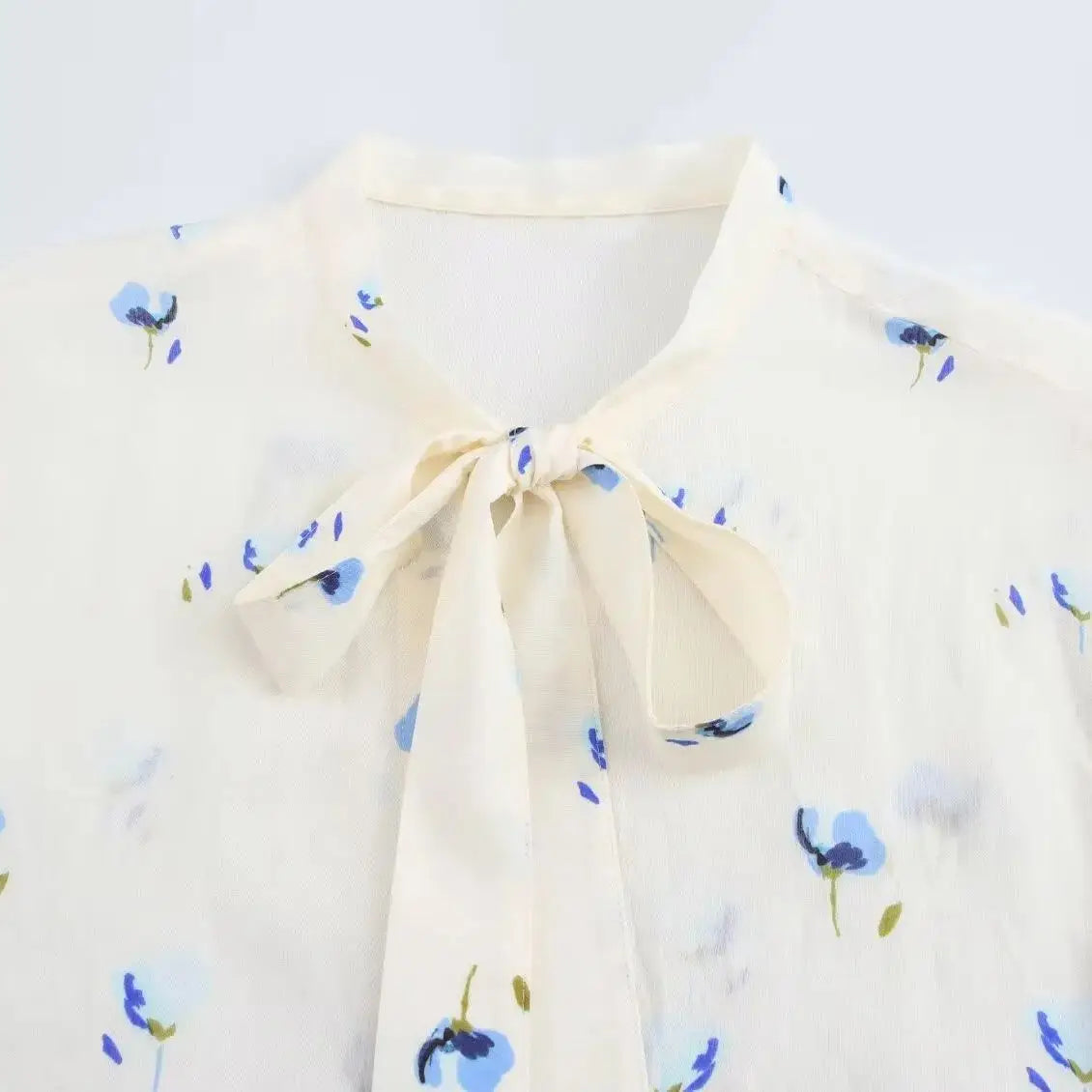 Elegant Loose Fit Women's Long Sleeve Blouse Casual Large Size Weekend Shirt with Soft Comfortable Fabric