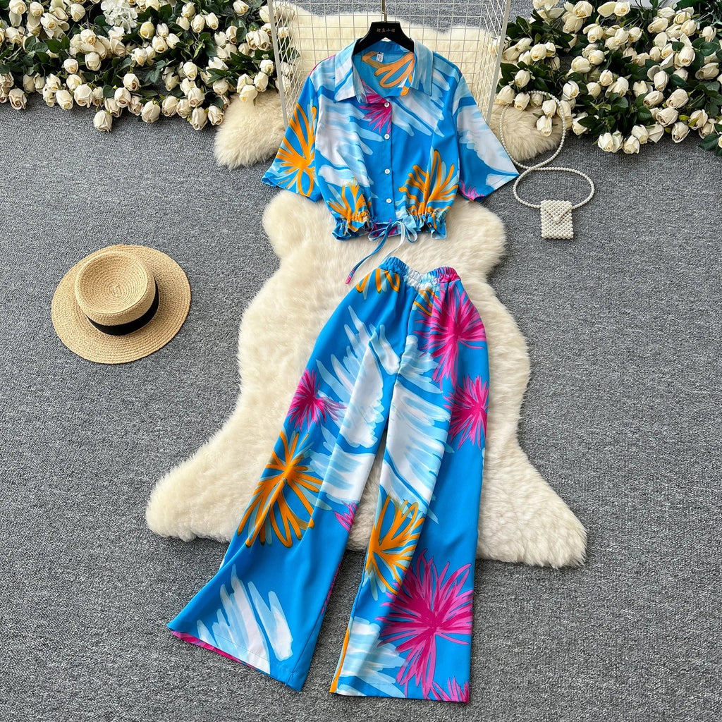 Summer Fashion Print Two Piece Set for Women with Loose Short Sleeve Tops and Elastic Waist Wide Leg Cropped Pants