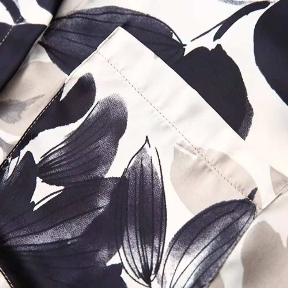 Women's Satin Textured Printed Shirt Long Sleeve Lapel Single-Breasted Slim Fit Casual Chic Top for Spring and Summer