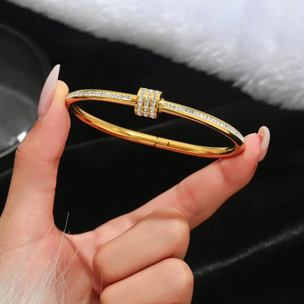 Stainless Steel Four Leaf Clover Lucky Bracelet Fashion Women's Nail Bracelet Gold Bangles