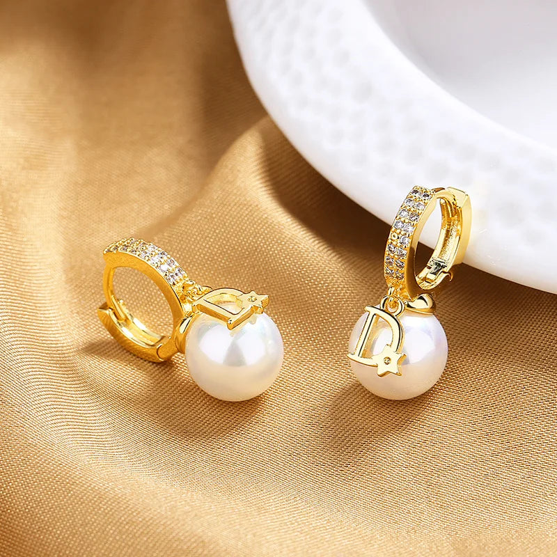 Trendy High-End Lightweight Luxury Earrings for Women